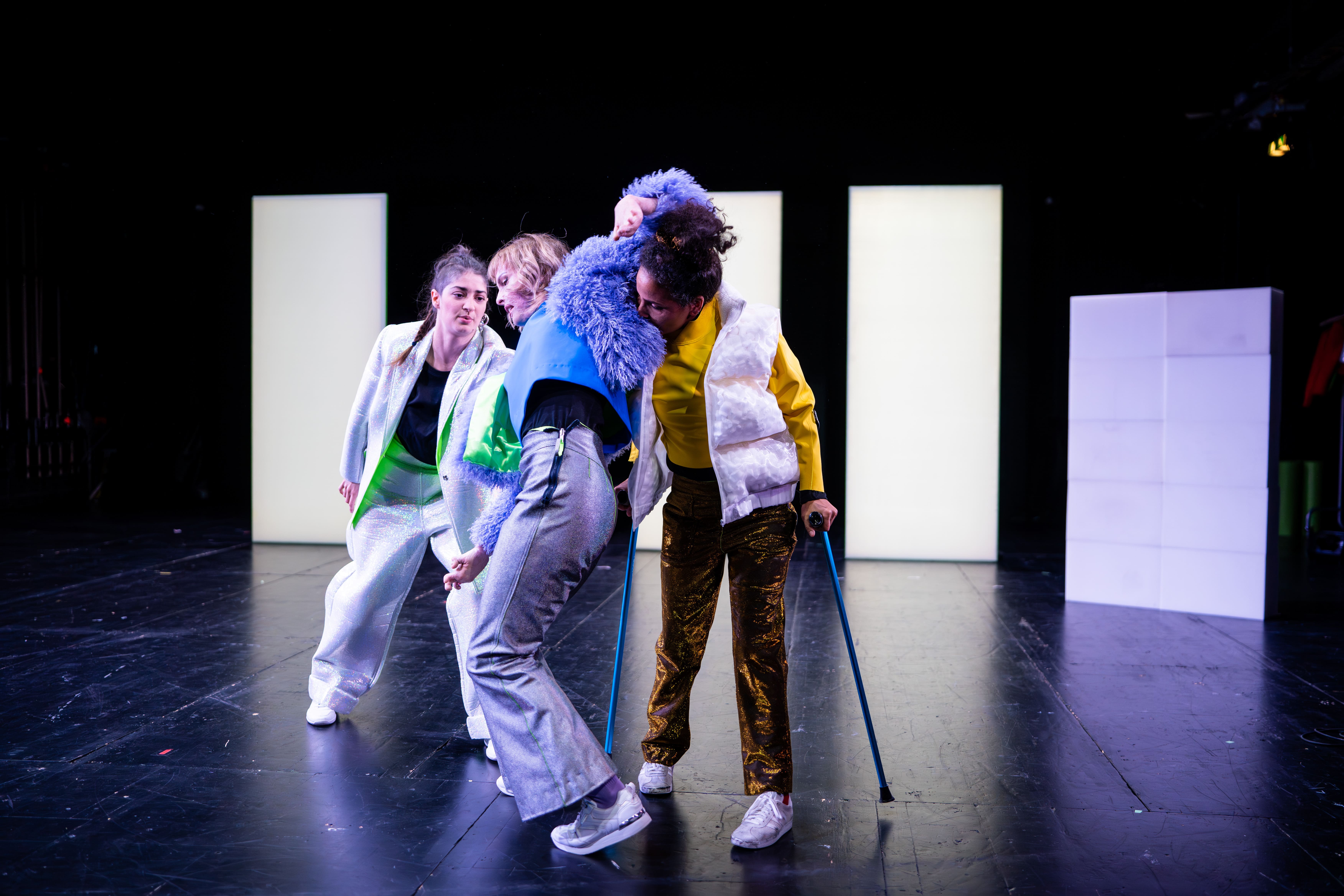Key Visual of Zer-Brech-Lich by Alessandro Schiattarella and Ensemble Pre-performance Touch Tour